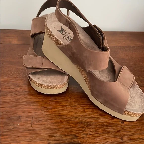 Mephisto Brown Women's Sandals - Picture 2 of 6